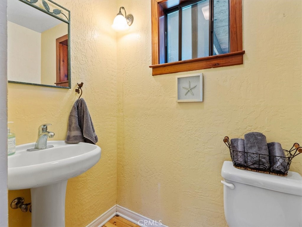 Cambria, California, 93428, United States, 2 Bedrooms Bedrooms, ,2 BathroomsBathrooms,Residential,For Sale,1875245