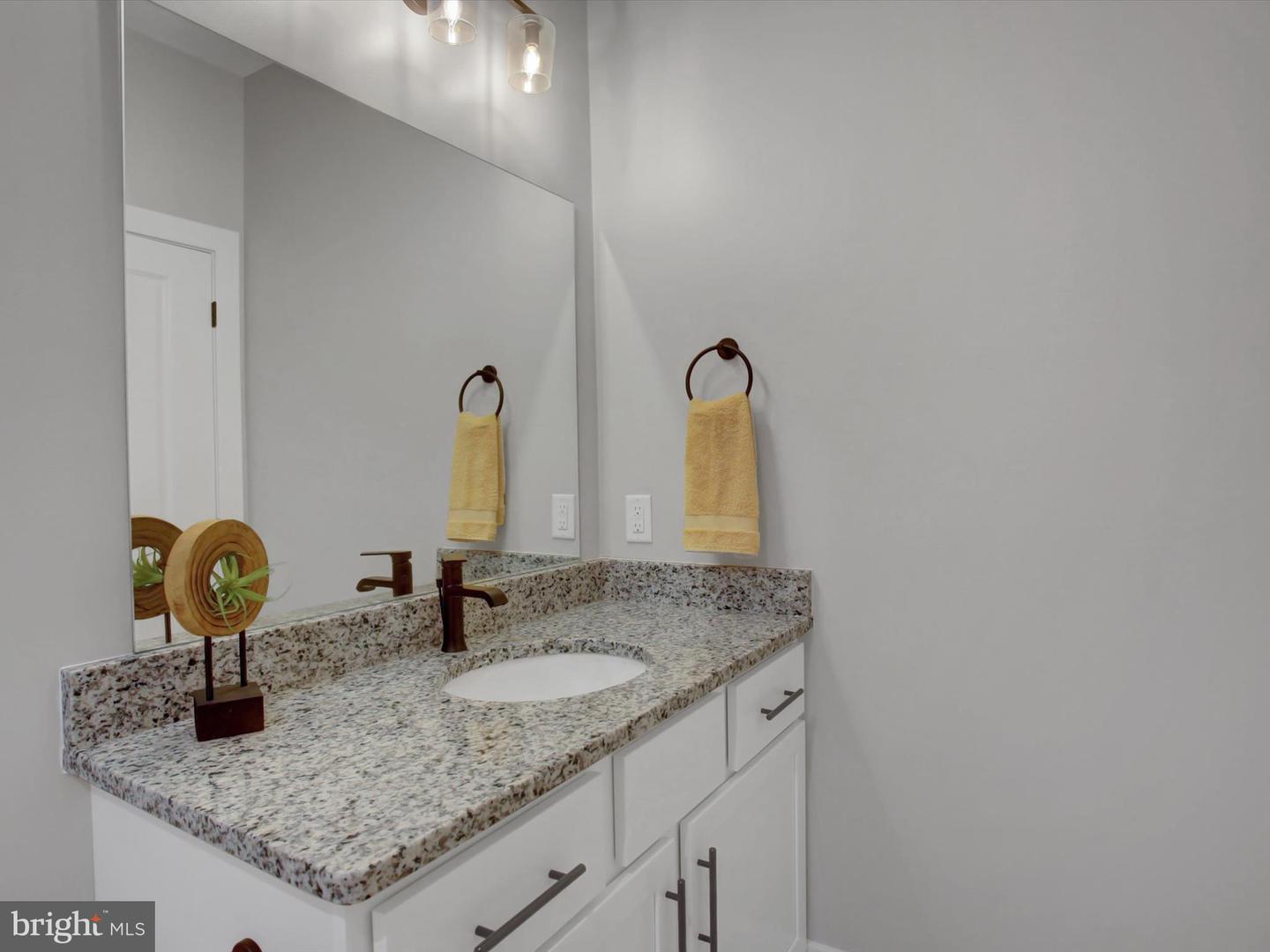 Greencastle, Pennsylvania, 17225, United States, 3 Bedrooms Bedrooms, ,2 BathroomsBathrooms,Residential,For Sale,1933339