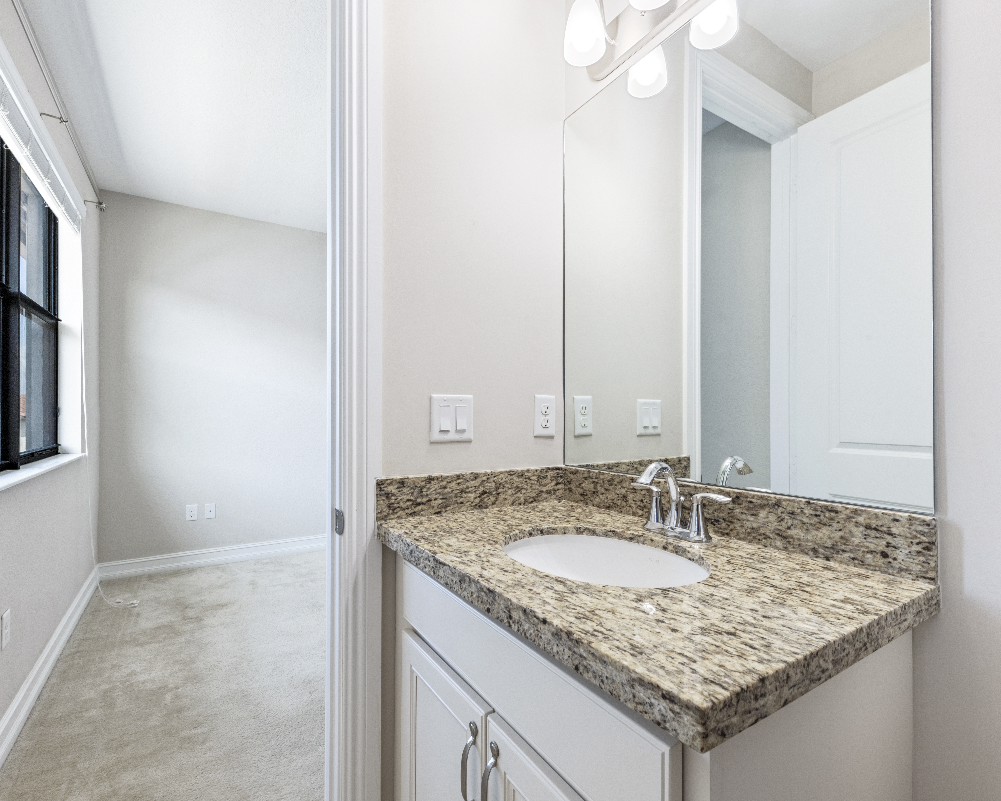  11348 SW 14th St, Pembroke Pines, FL, 33025 - 物件實景