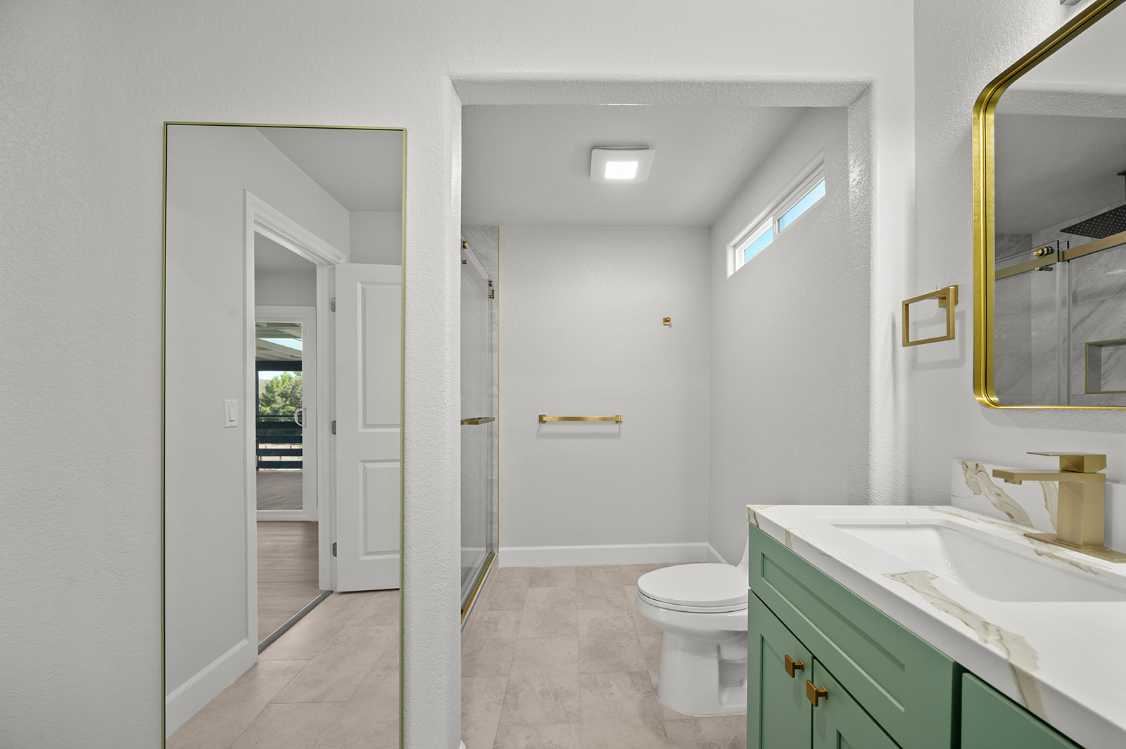 Menifee, California, 92587, United States, 5 Bedrooms Bedrooms, ,4 BathroomsBathrooms,Residential,For Sale,1986088