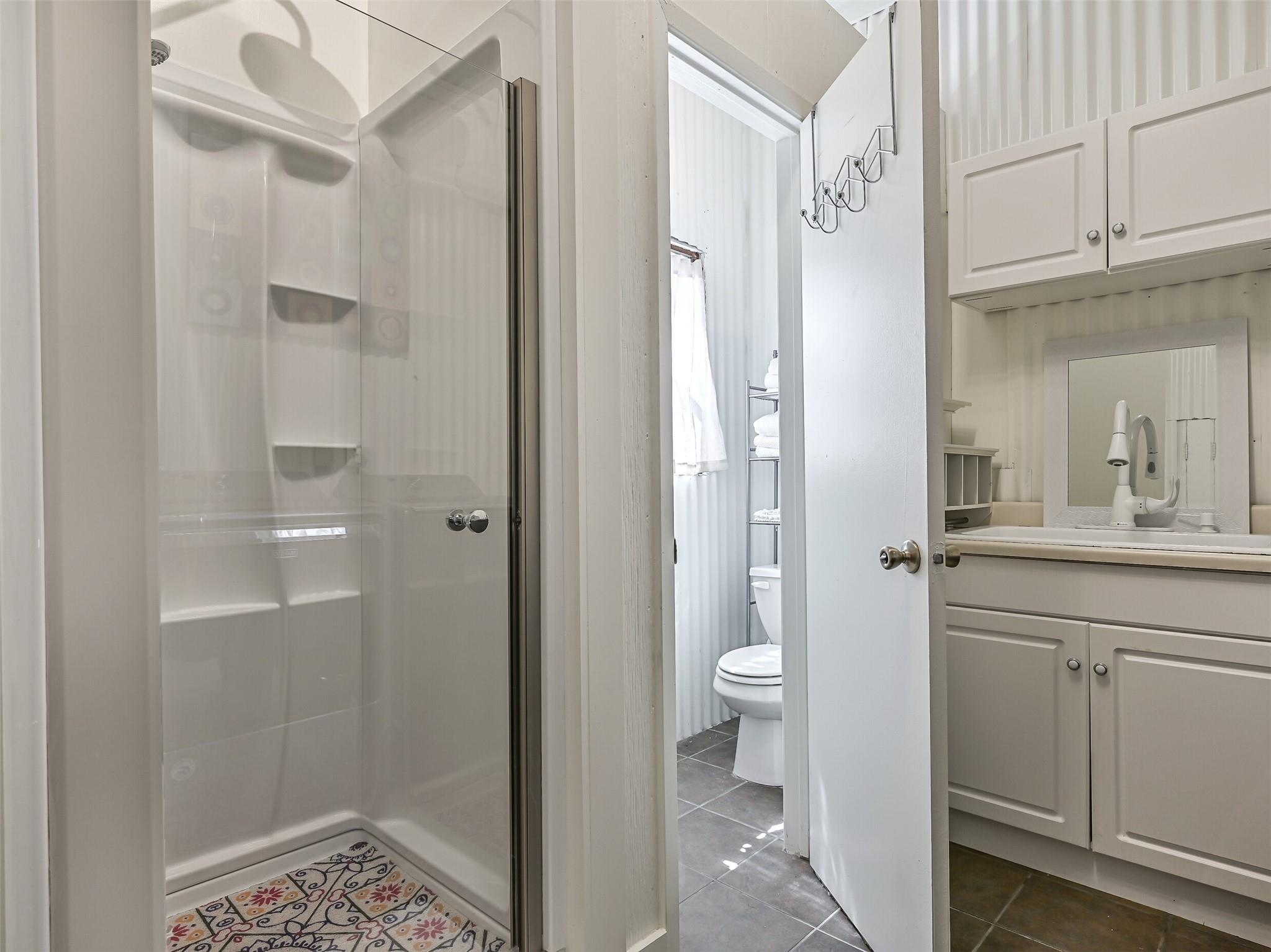 Galveston, Texas, 77550, United States, 4 Bedrooms Bedrooms, ,3 BathroomsBathrooms,Residential,For Sale,1818461