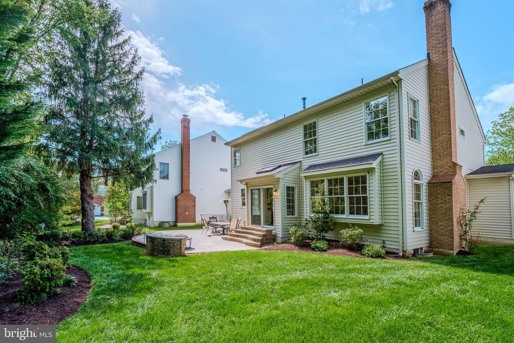 Reston, Virginia, 20194, United States, 4 Bedrooms Bedrooms, ,4 BathroomsBathrooms,Residential,For Sale,2047998