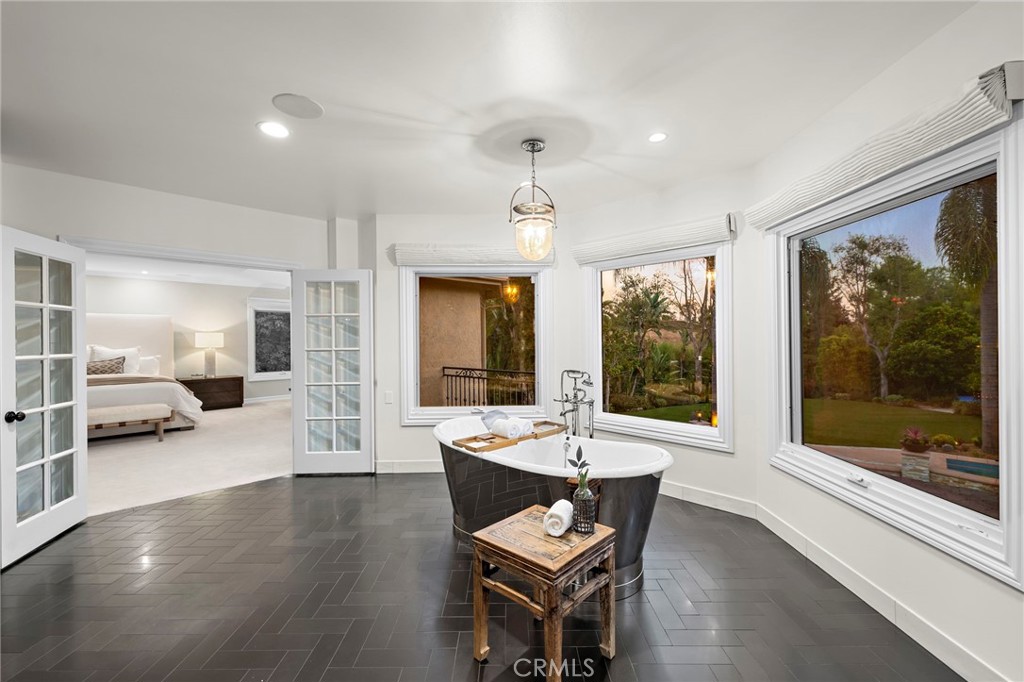 Laguna Hills, California, 92653, United States, 7 Bedrooms Bedrooms, ,5 BathroomsBathrooms,Residential,For Sale,1941687