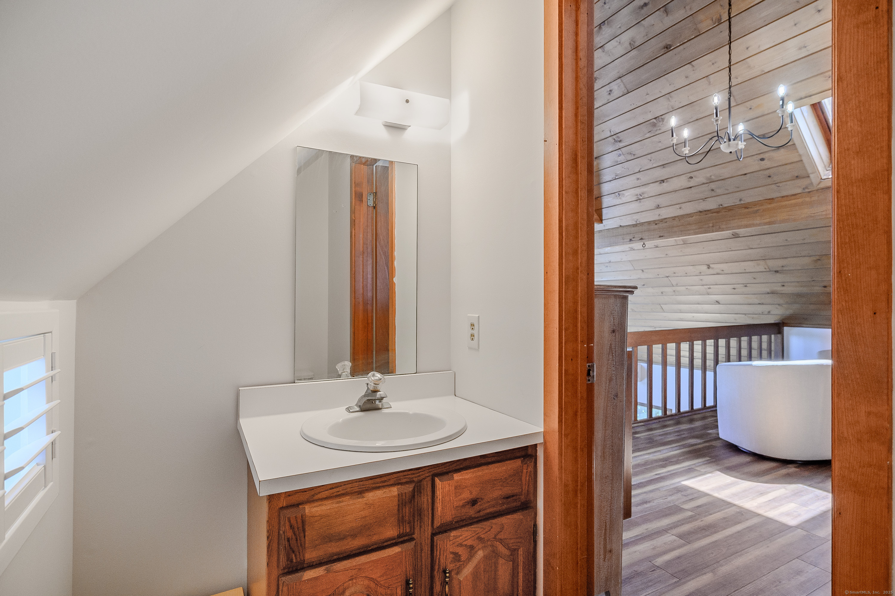 New Fairfield, Connecticut, 06812, United States, 3 Bedrooms Bedrooms, ,3 BathroomsBathrooms,Residential,For Sale,1966702