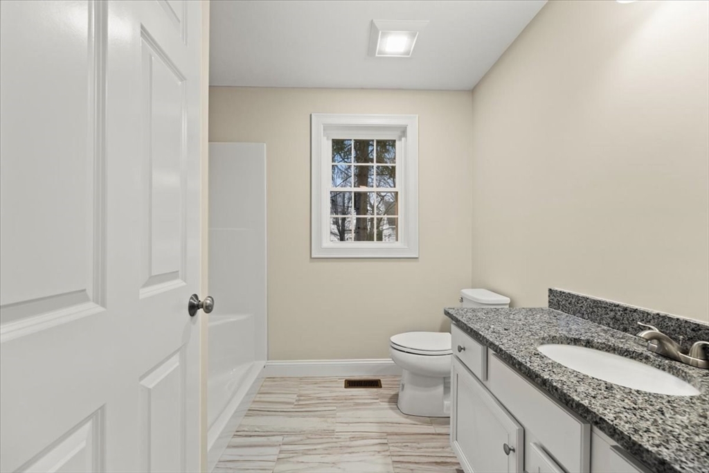 Brockton, Massachusetts, 02301, United States, 4 Bedrooms Bedrooms, ,3 BathroomsBathrooms,Residential,For Sale,1846360