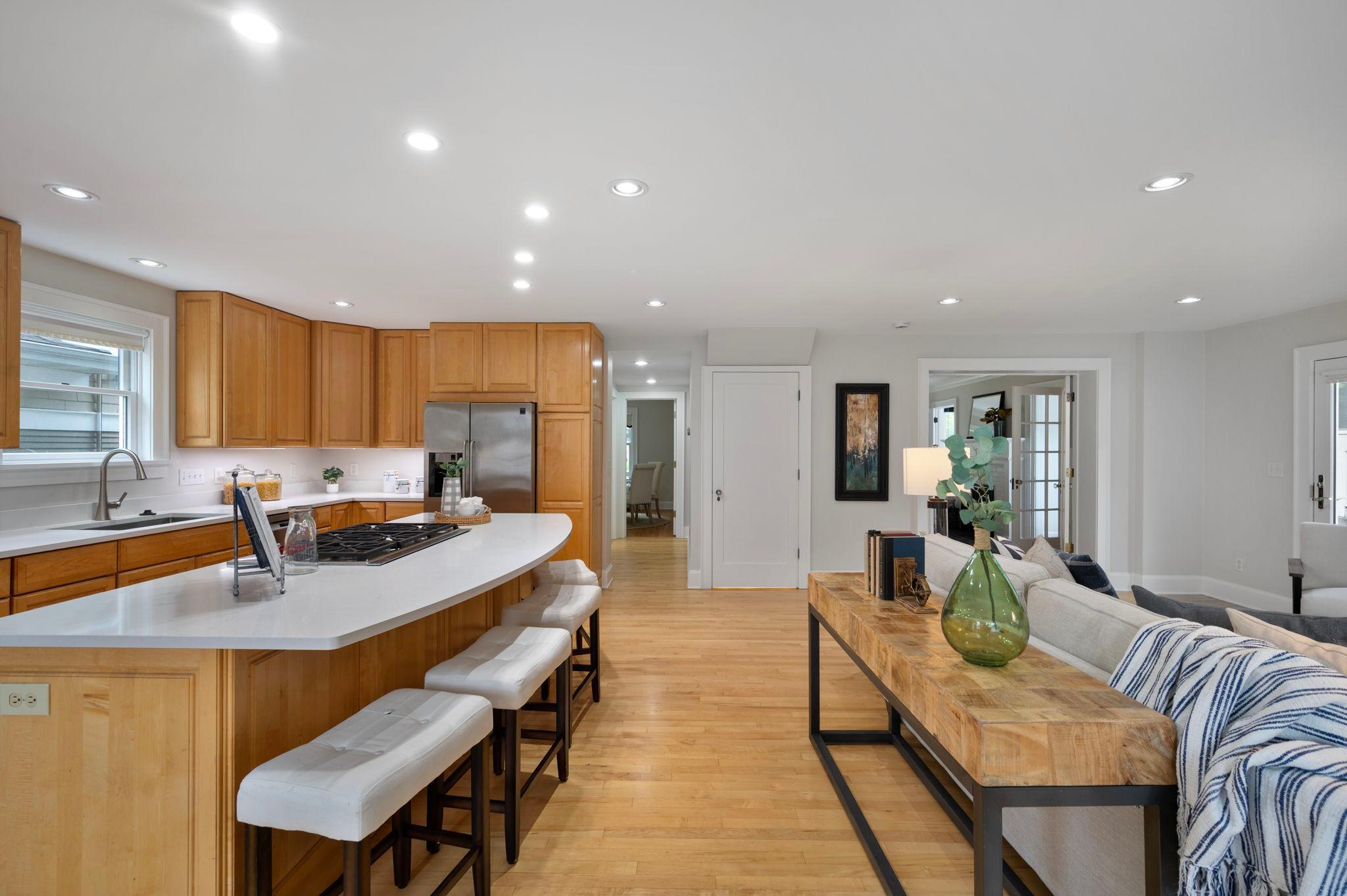 Saint Paul, Minnesota, 55105, United States, 4 Bedrooms Bedrooms, ,2 BathroomsBathrooms,Residential,For Sale,1919554