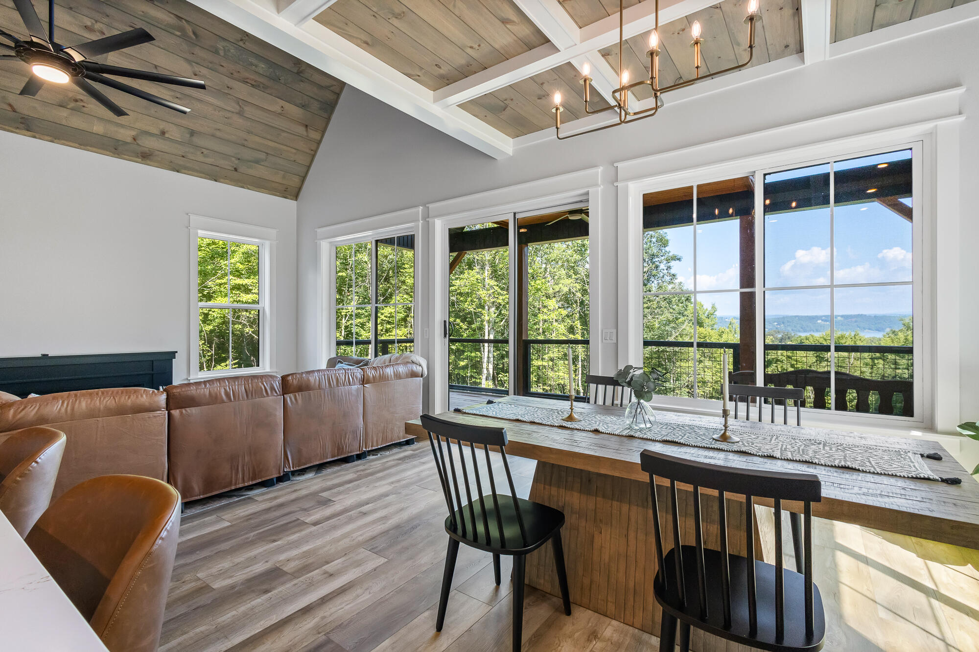 Ten Mile, Tennessee, 37880, United States, 3 Bedrooms Bedrooms, ,3 BathroomsBathrooms,Residential,For Sale,1878796