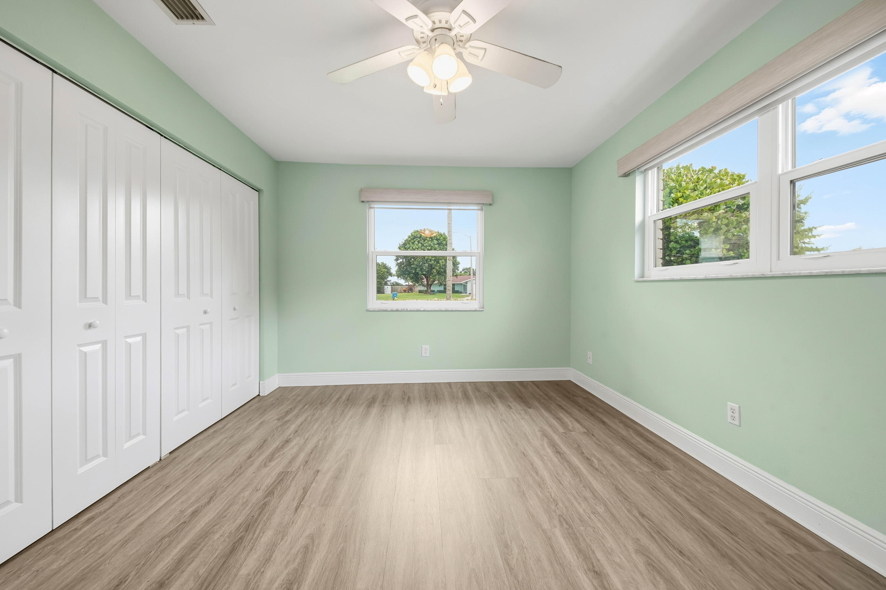 Royal Palm Beach, Florida, 33411, United States, 3 Bedrooms Bedrooms, ,3 BathroomsBathrooms,Residential,For Sale,1970121