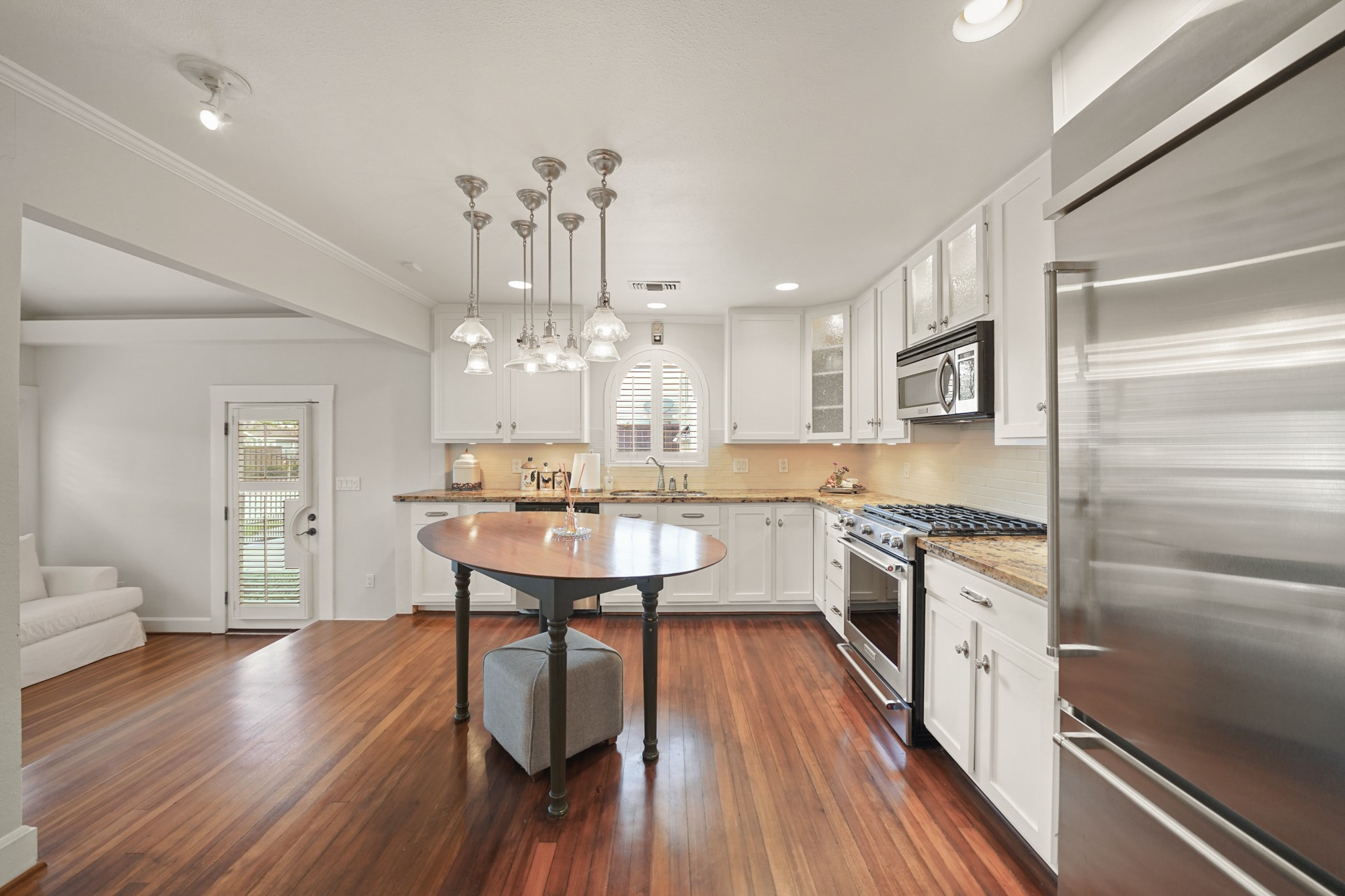 Houston, Texas, 77009, United States, 2 Bedrooms Bedrooms, ,2 BathroomsBathrooms,Residential,For Sale,2003490