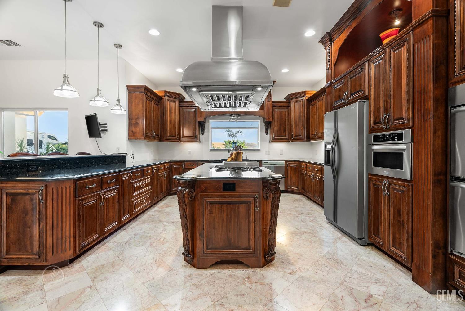 Bakersfield, California, 93308, United States, 4 Bedrooms Bedrooms, ,5 BathroomsBathrooms,Residential,For Sale,1992415