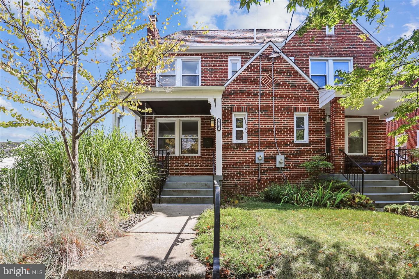 Washington, District of Columbia, 20011, United States, 3 Bedrooms Bedrooms, ,4 BathroomsBathrooms,Residential,For Sale,1941058