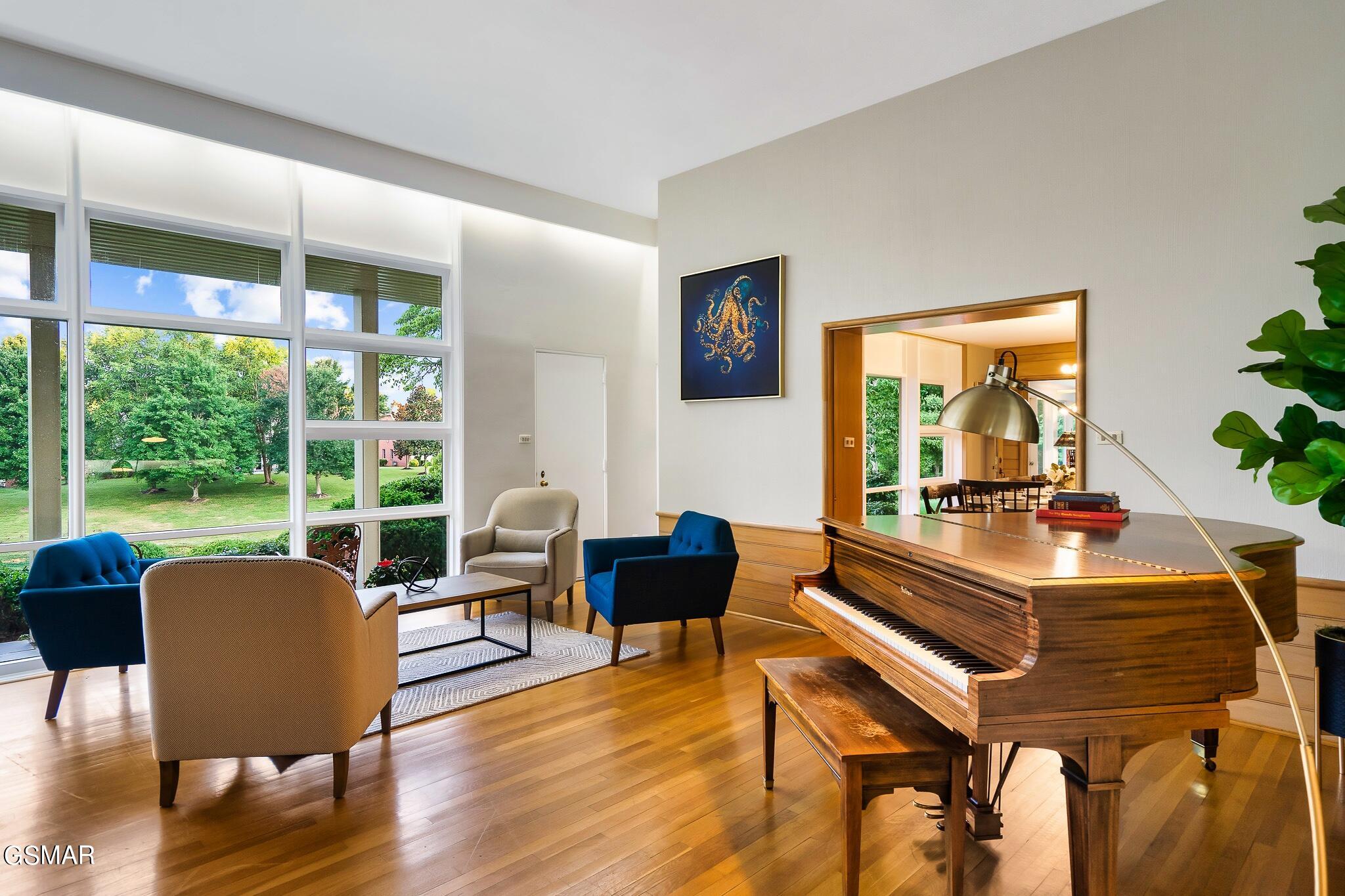 Sevierville, Tennessee, 37862, United States, 6 Bedrooms Bedrooms, ,9 BathroomsBathrooms,Residential,For Sale,1973767