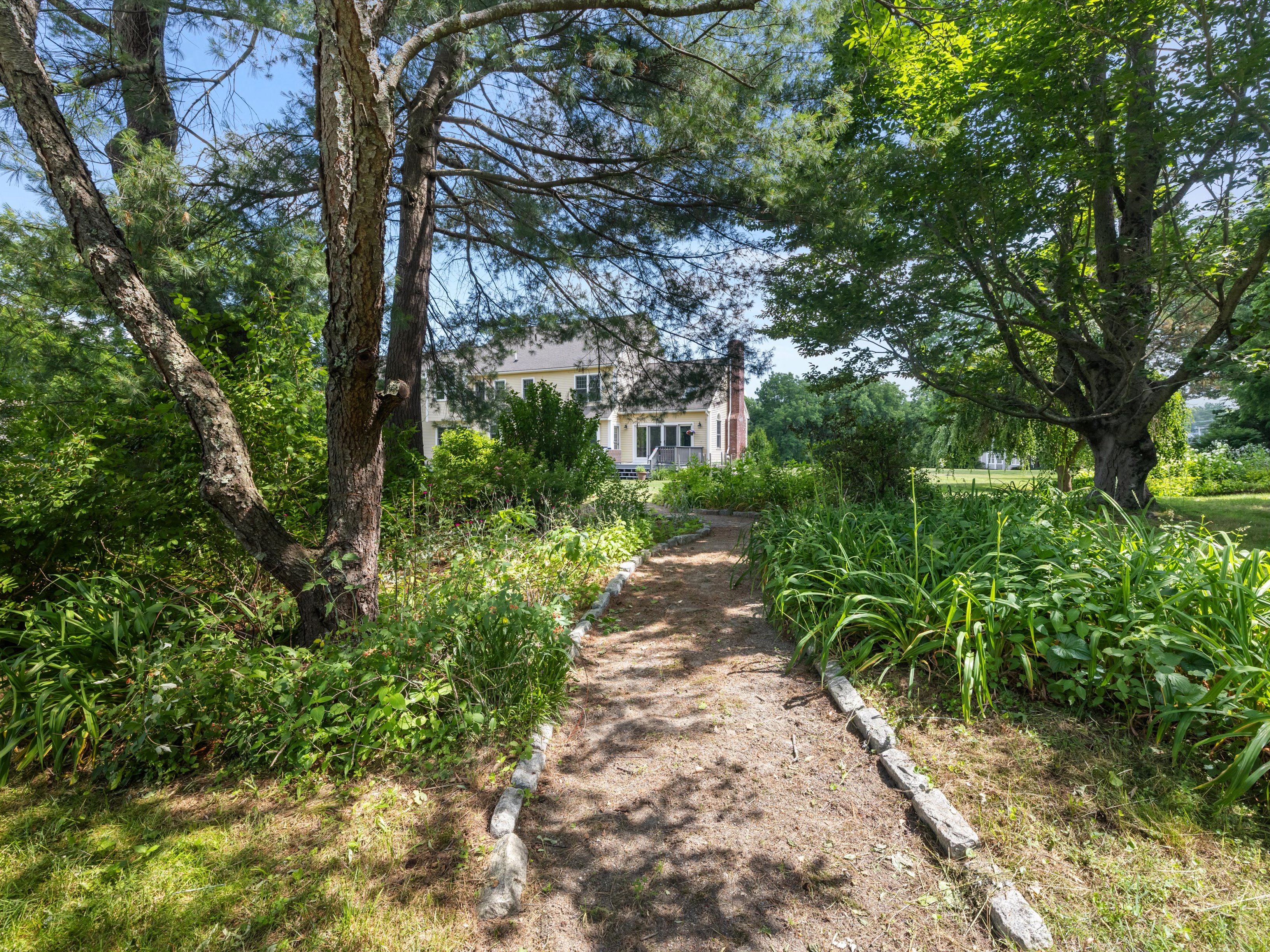  6 Warburton Lane, Westborough, MA 01581 - 物件實景
