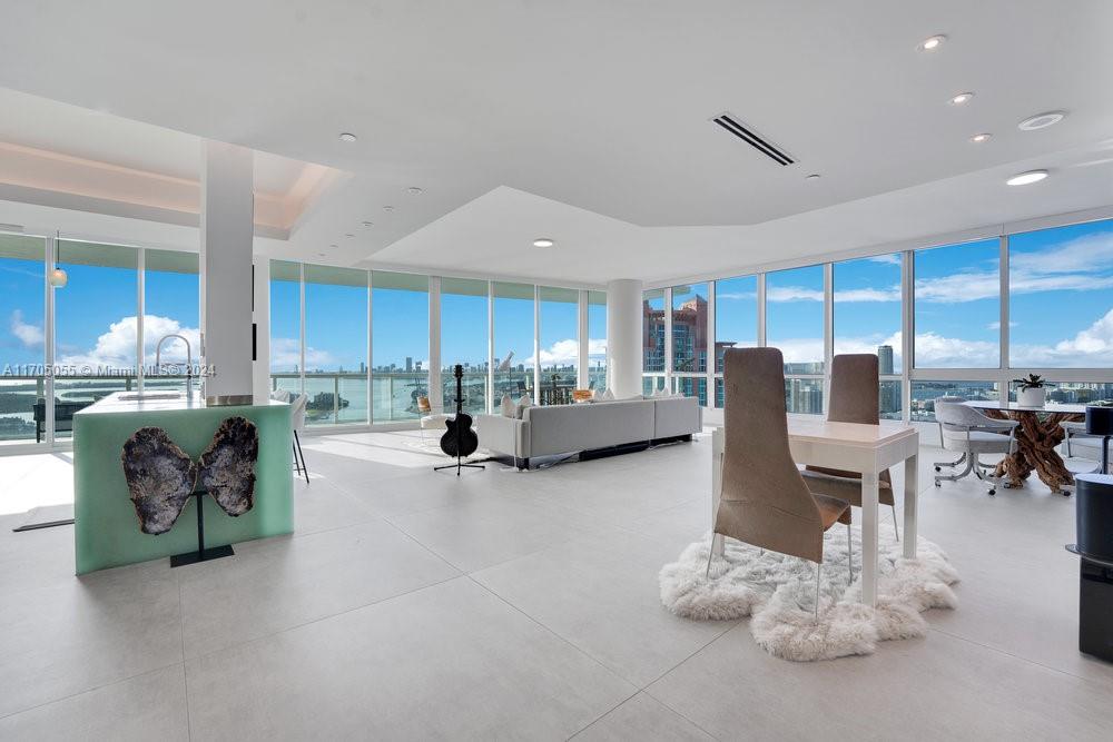 Miami Beach, Florida, 33139, United States, 2 Bedrooms Bedrooms, ,3 BathroomsBathrooms,Residential,For Sale,1877481