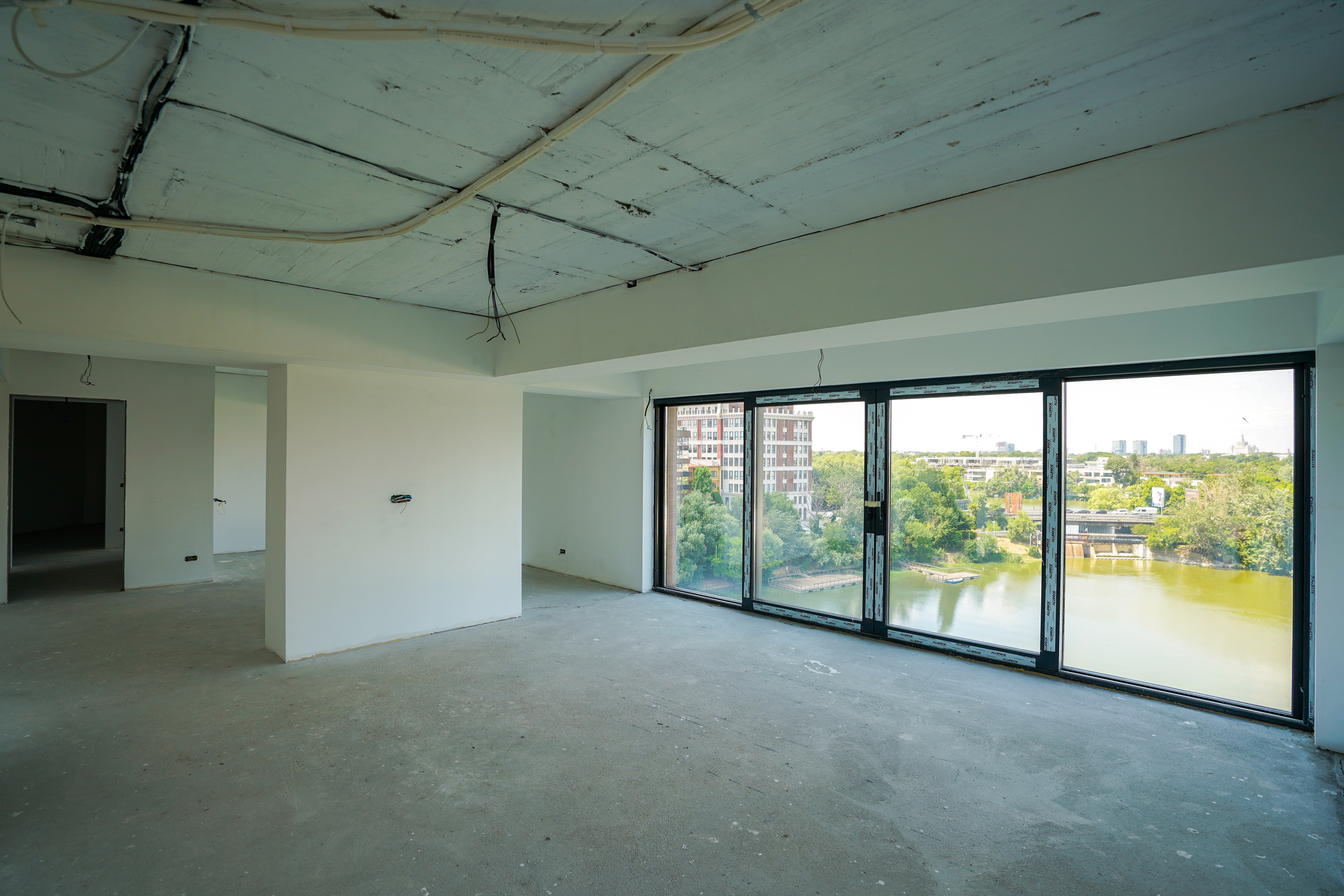  Lakefront Duplex Penthouse with a Panoramic Terrace on Lake Floreasca - 物件實景