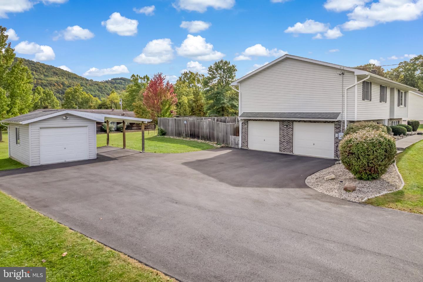 Maple Side Ct, Keyser, WV 26726 #1