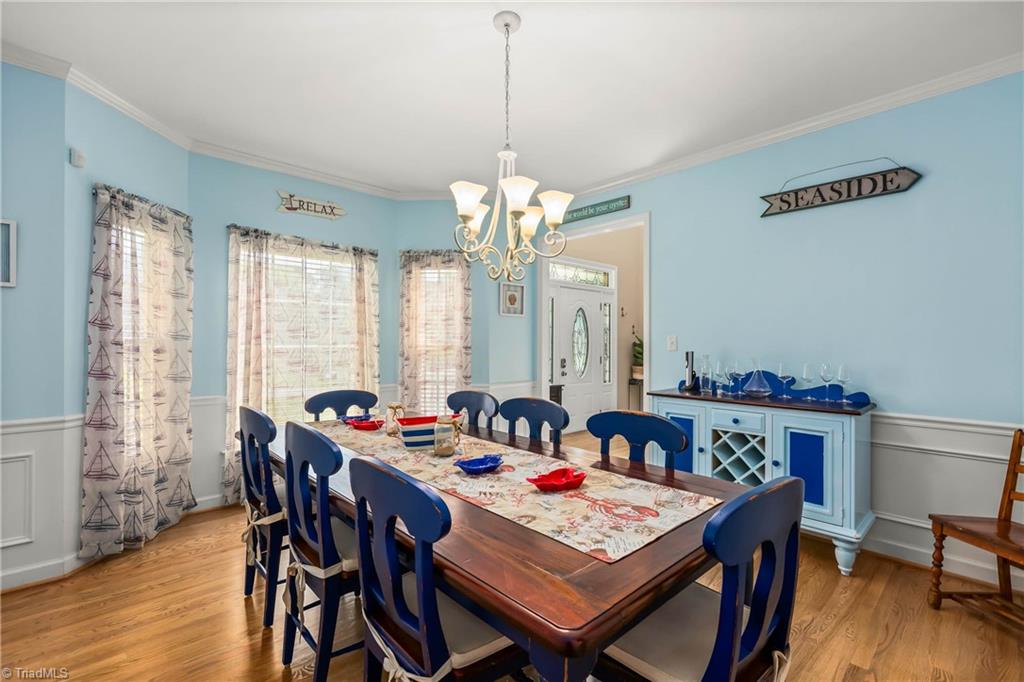 Clemmons, North Carolina, 27012, United States, 4 Bedrooms Bedrooms, ,3 BathroomsBathrooms,Residential,For Sale,1902242