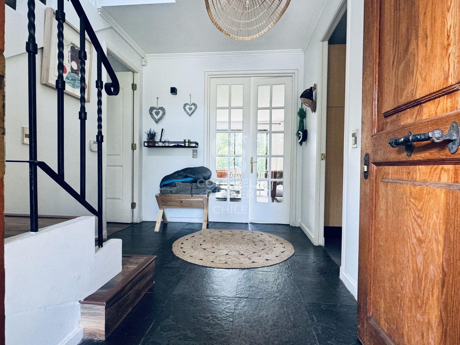 Lo Barnechea, Chile, 6 Bedrooms Bedrooms, ,4 BathroomsBathrooms,Residential,For Sale,1950367