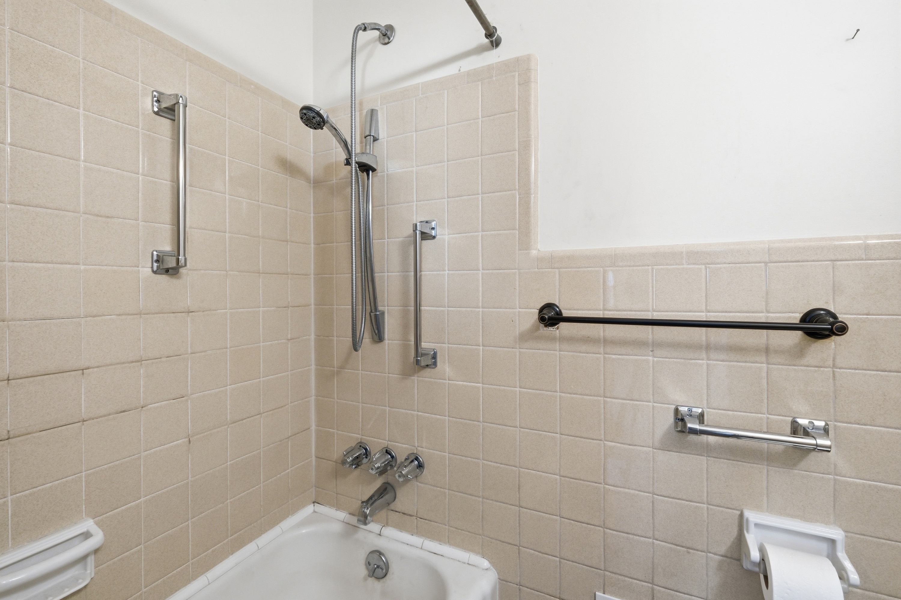  7003 Sunny Vale Way, Louisville, KY 40272 - 物件實景