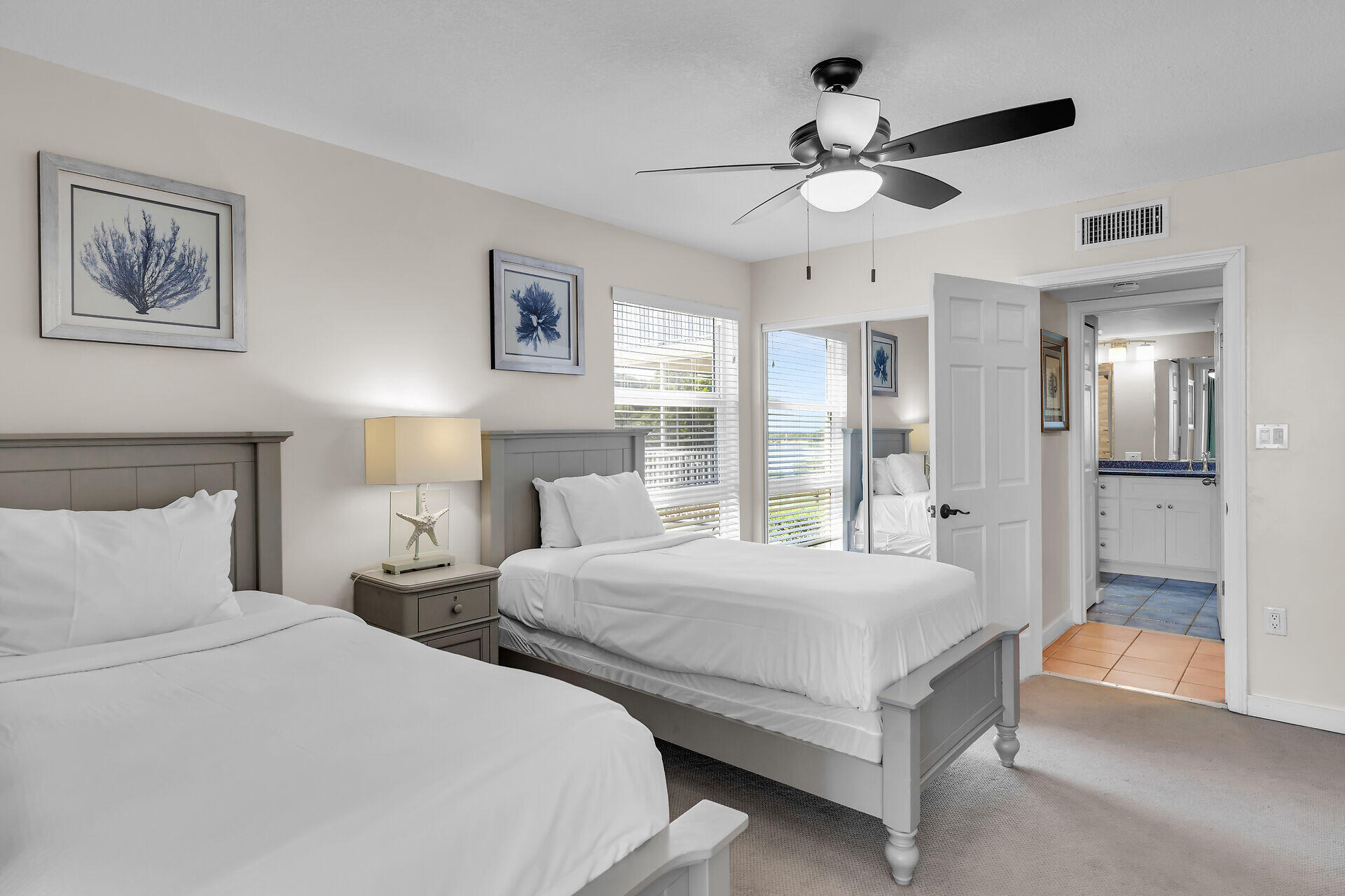 Duck, Florida, 33050, United States, 2 Bedrooms Bedrooms, ,2 BathroomsBathrooms,Residential,For Sale,1940932