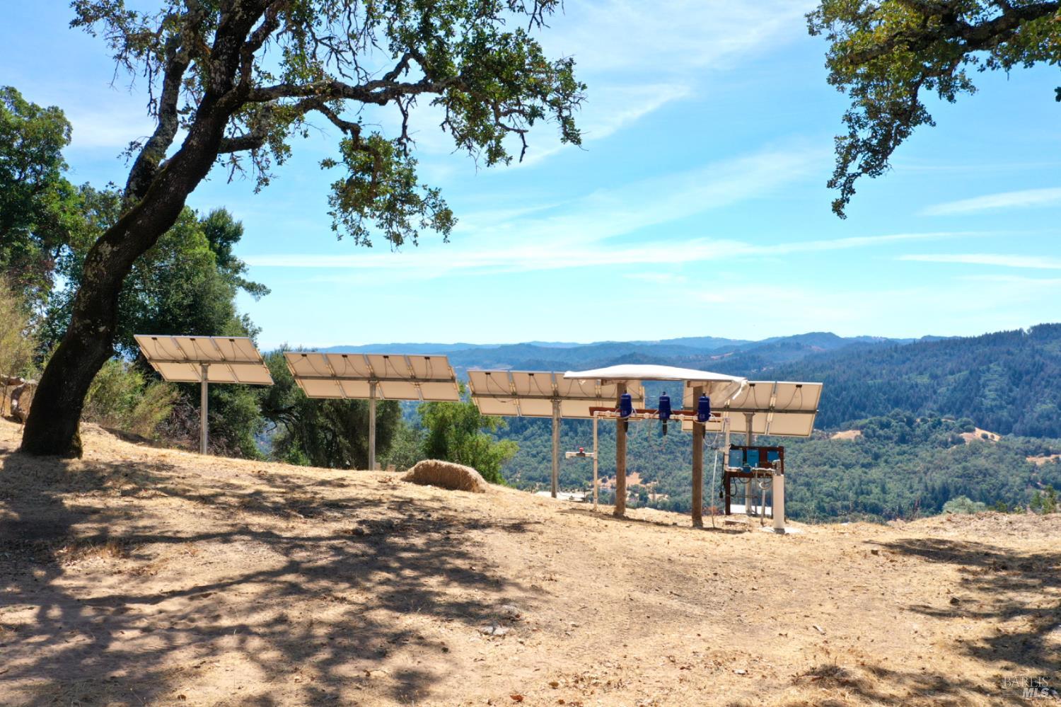 Cloverdale, California, 95425, United States, 3 Bedrooms Bedrooms, ,4 BathroomsBathrooms,Residential,For Sale,1941601