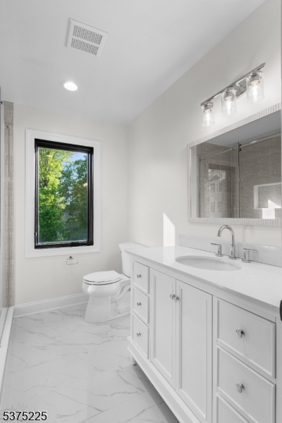 Parsippany-Troy Hills Twp., New Jersey, 07005, United States, 5 Bedrooms Bedrooms, ,4 BathroomsBathrooms,Residential,For Sale,1906910
