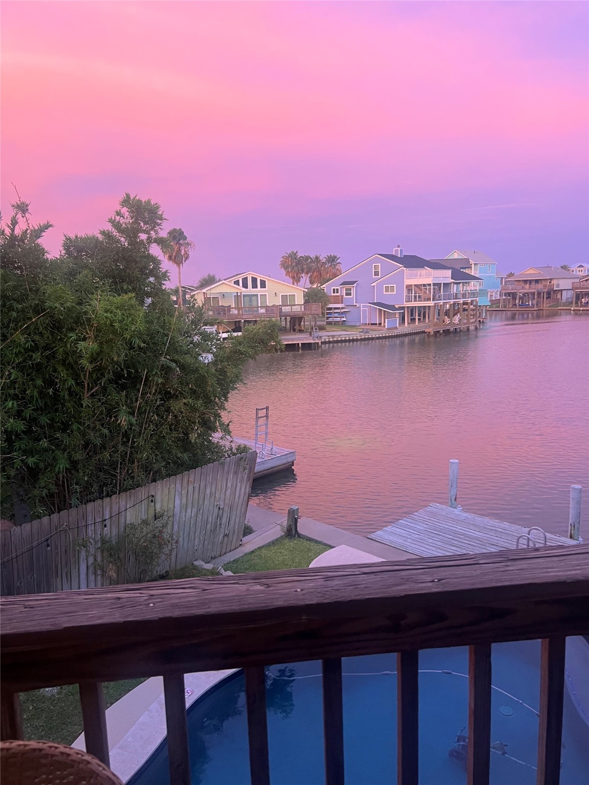 Jamaica Beach, Texas, 77554, United States, 3 Bedrooms Bedrooms, ,4 BathroomsBathrooms,Residential,For Sale,1932424