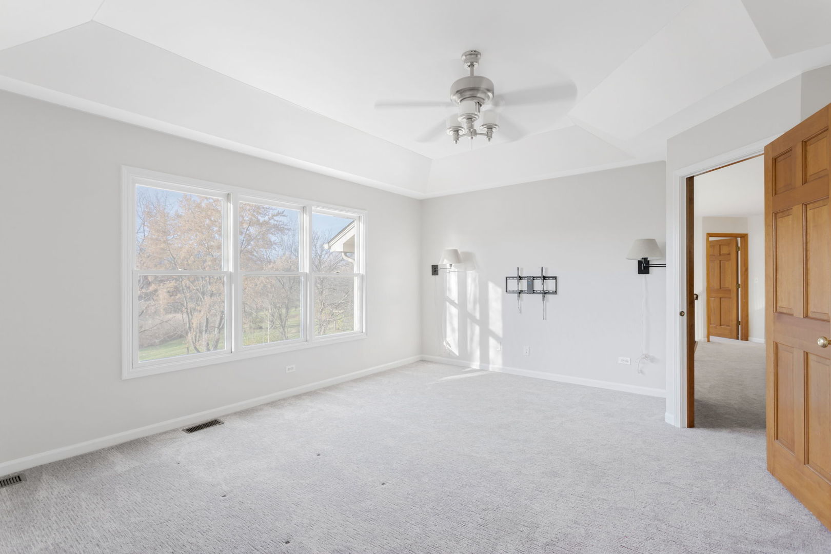 Oswego, Illinois, 60543, United States, 5 Bedrooms Bedrooms, ,4 BathroomsBathrooms,Residential,For Sale,1992870