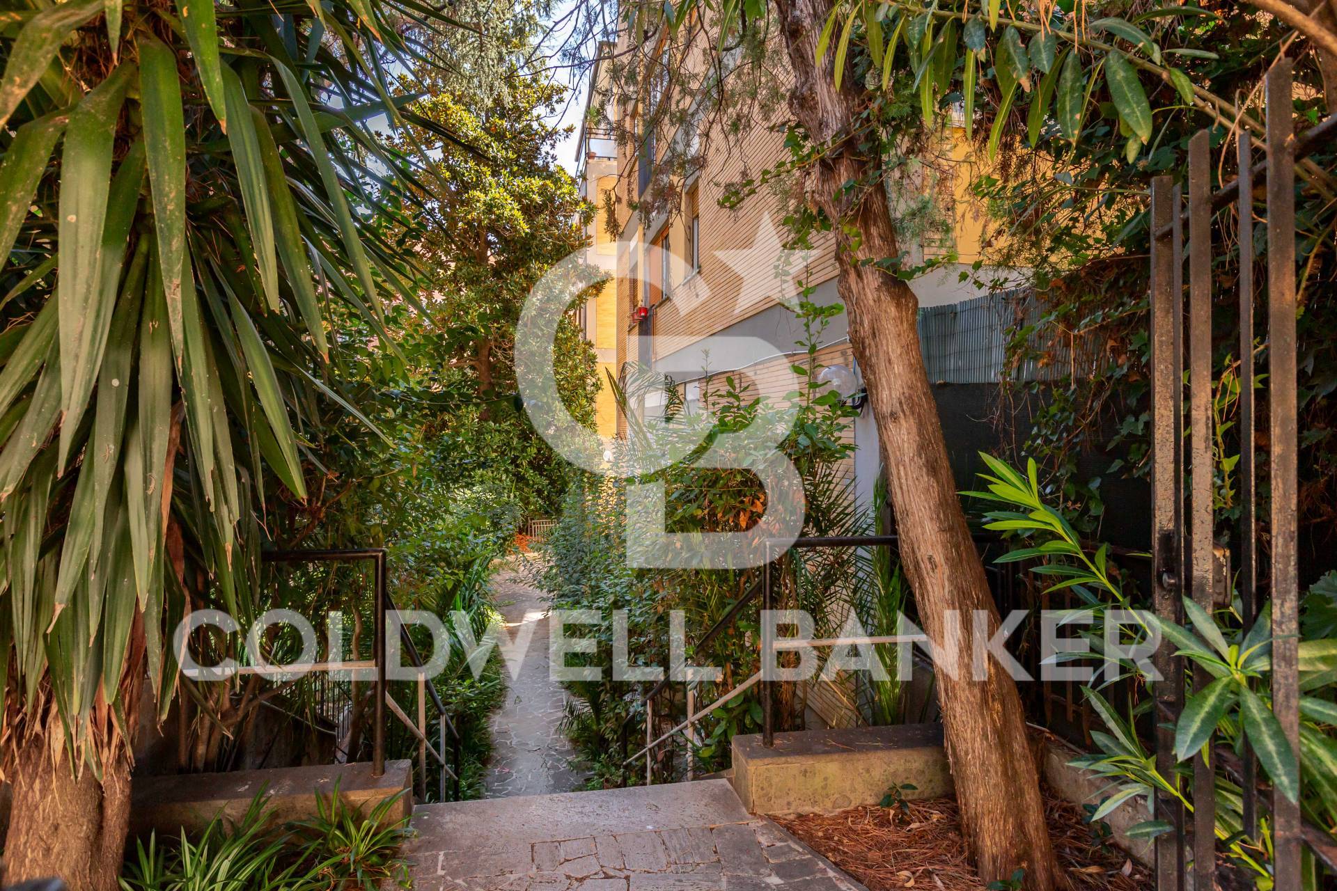 Roma, Roma, 00100, IT, 2 Bedrooms Bedrooms, ,2 BathroomsBathrooms,Residential,For Sale,1957562