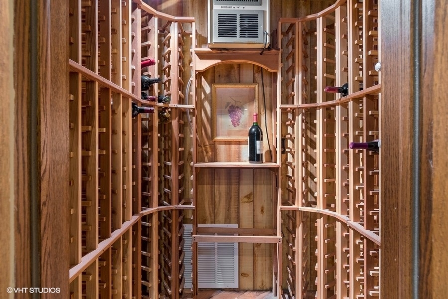 Wayne, Illinois, 60184, United States, 5 Bedrooms Bedrooms, ,7 BathroomsBathrooms,Residential,For Sale,2006495