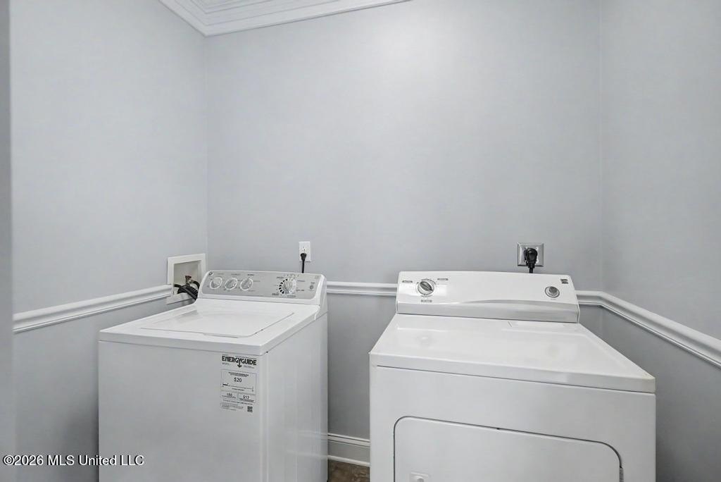Gulfport, Mississippi, 39503, United States, 6 Bedrooms Bedrooms, ,7 BathroomsBathrooms,Residential,For Sale,2048640