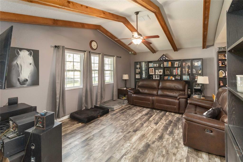 Winter Springs, Florida, 32708, United States, 4 Bedrooms Bedrooms, ,2 BathroomsBathrooms,Residential,For Sale,1968869