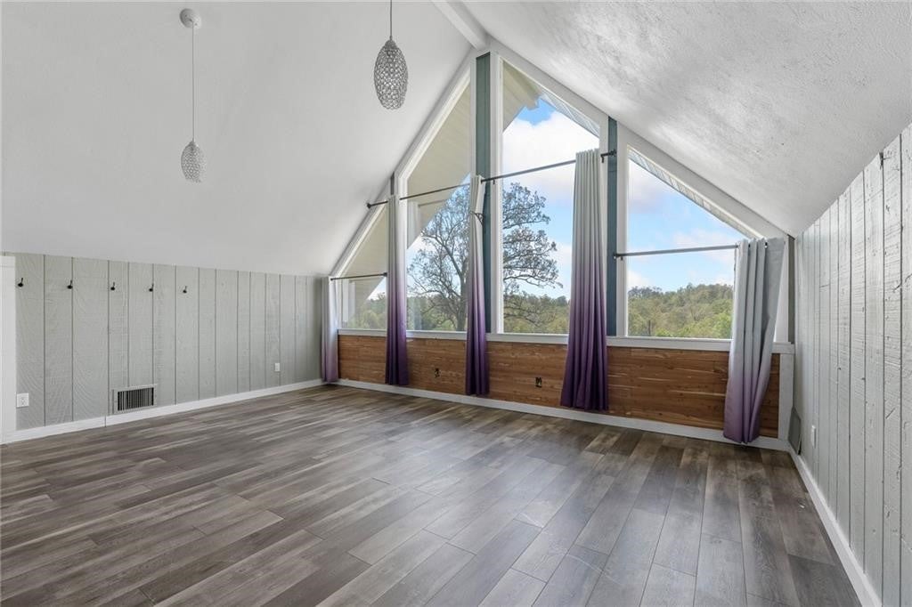 Harrison, Arkansas, 72601, United States, 4 Bedrooms Bedrooms, ,4 BathroomsBathrooms,Residential,For Sale,1993048