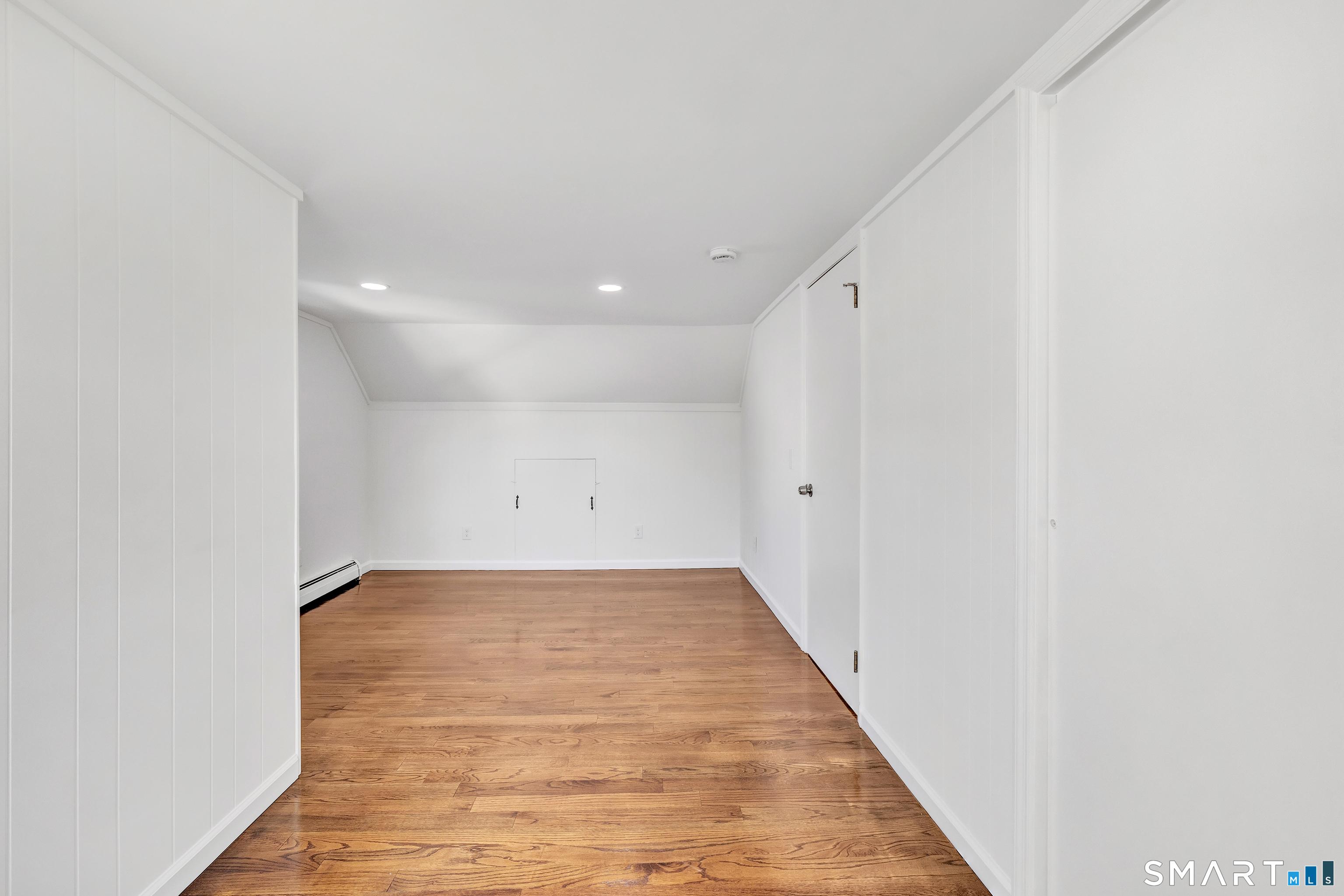 North Haven, Connecticut, 06473, United States, 3 Bedrooms Bedrooms, ,3 BathroomsBathrooms,Residential,For Sale,2011672