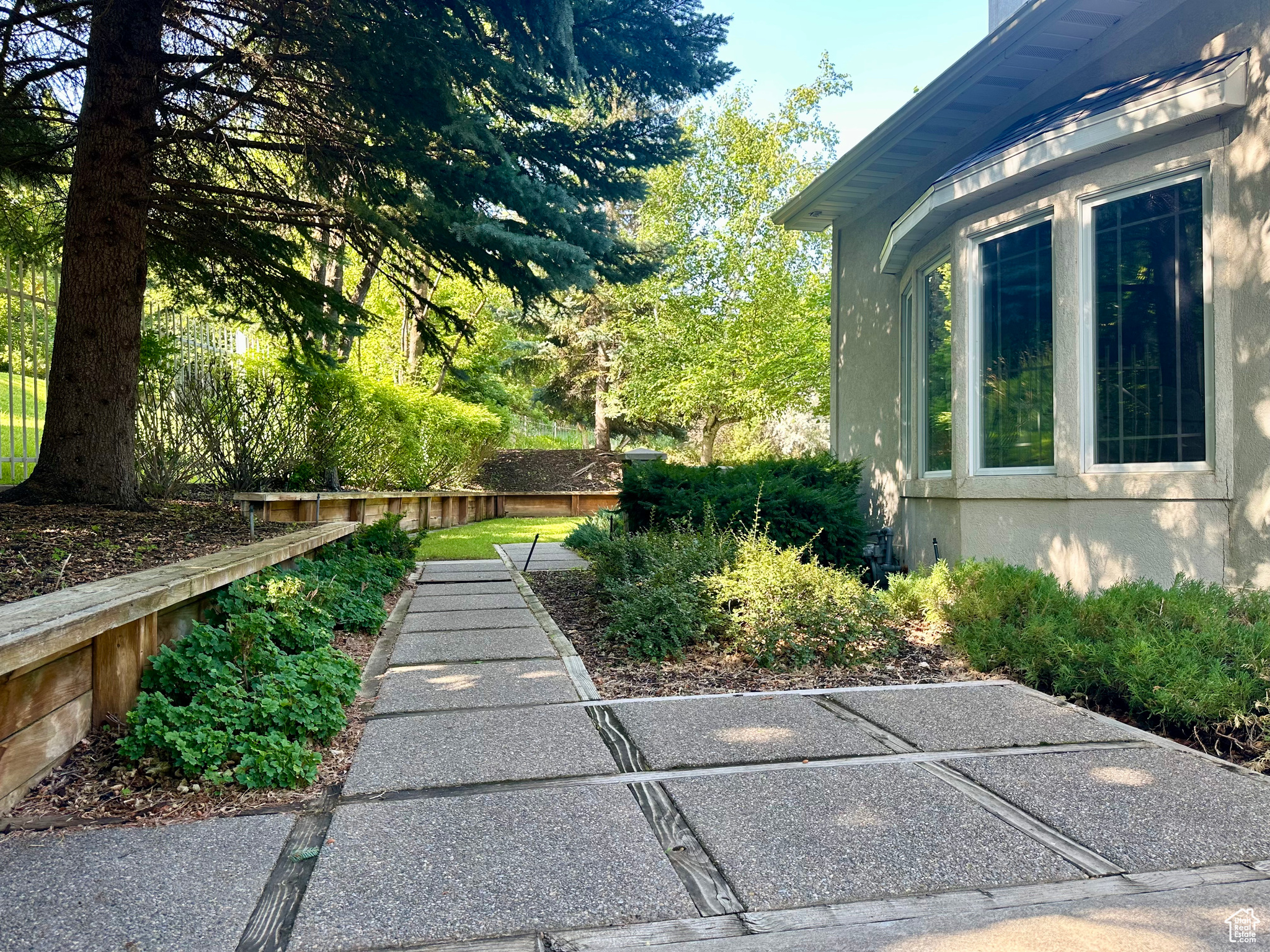 Logan, Utah, 84321, United States, 6 Bedrooms Bedrooms, ,7 BathroomsBathrooms,Residential,For Sale,1975254