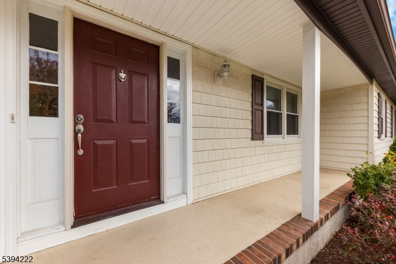 Readington Twp., New Jersey, 08889, United States, 4 Bedrooms Bedrooms, ,3 BathroomsBathrooms,Residential,For Sale,1989710