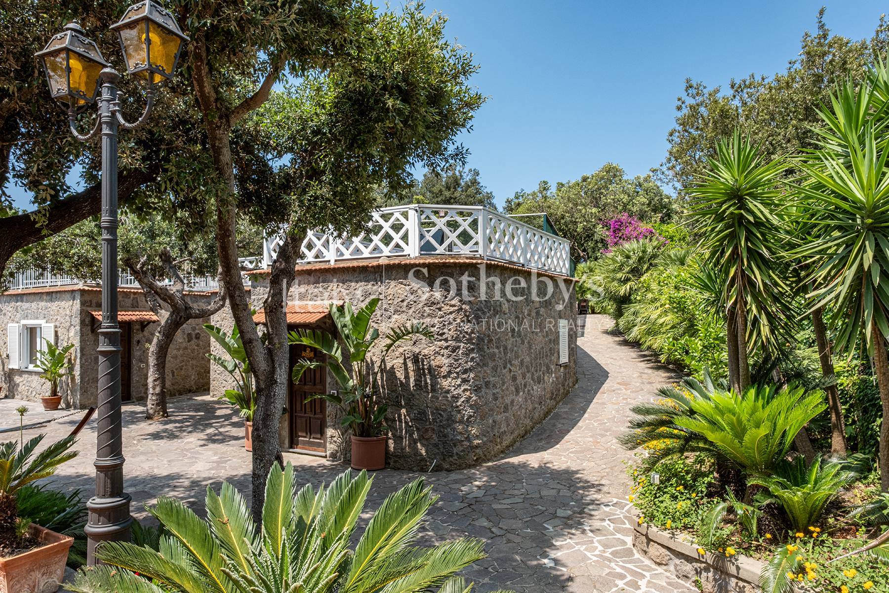  Charming seafront villa in Punta Caruso - 物件實景