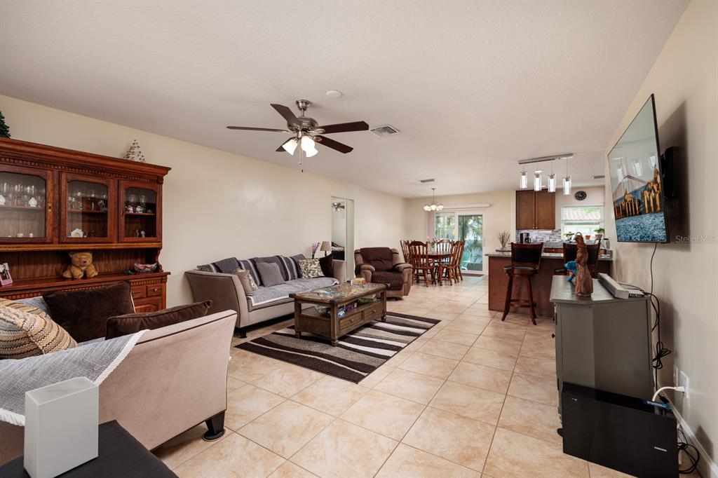 St Petersburg, Florida, 33703, United States, 3 Bedrooms Bedrooms, ,2 BathroomsBathrooms,Residential,For Sale,1770463