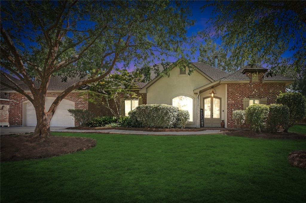 Mandeville, Louisiana, 70471, United States, 4 Bedrooms Bedrooms, ,3 BathroomsBathrooms,Residential,For Sale,1898629