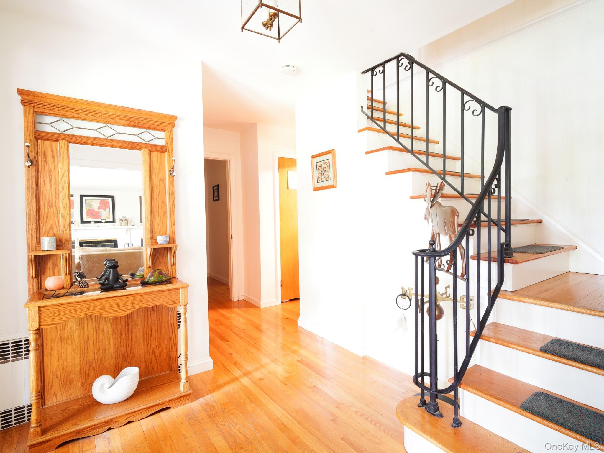 Suffern, New York, 10901, United States, 5 Bedrooms Bedrooms, ,2 BathroomsBathrooms,Residential,For Sale,1906430