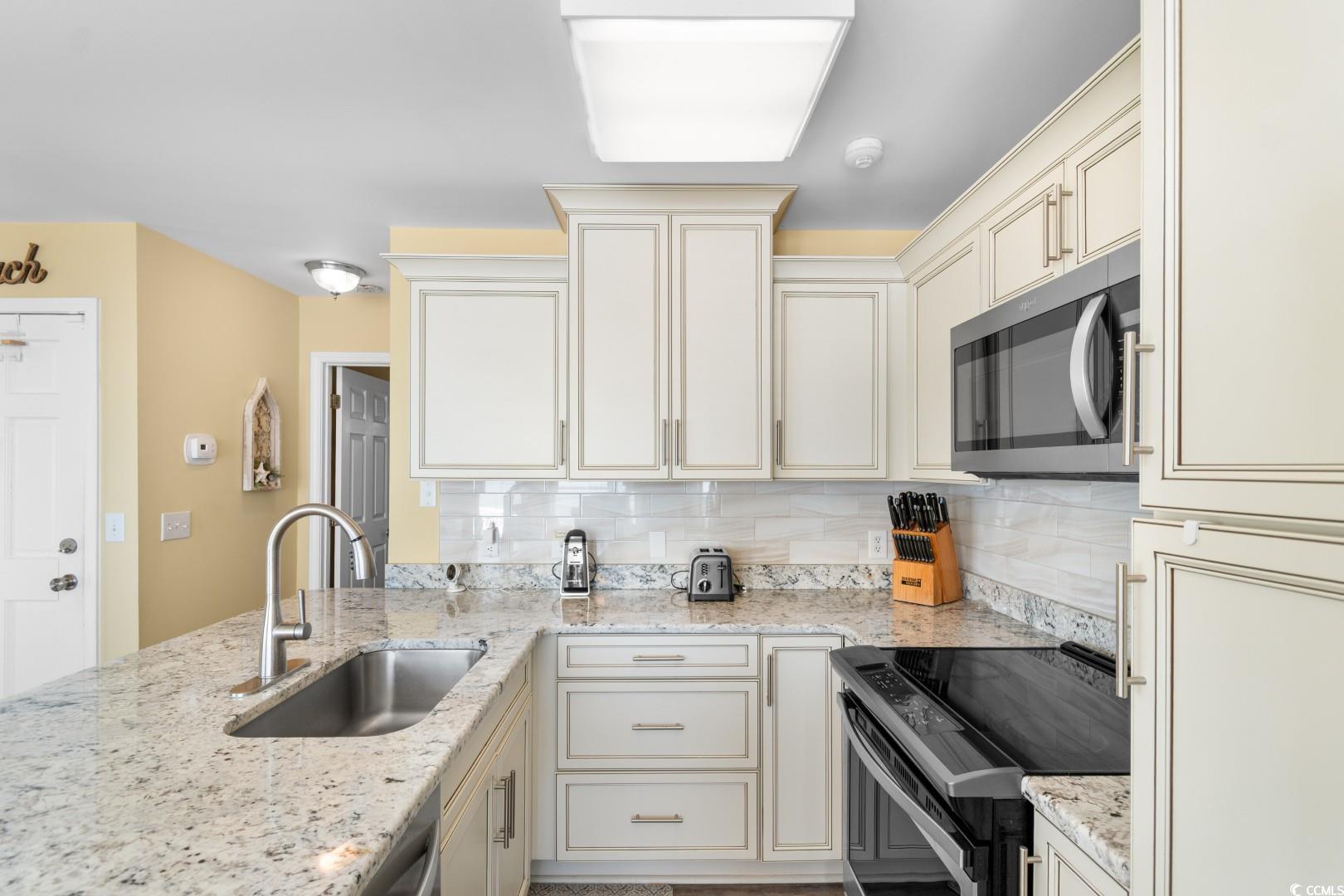 Murrells Inlet, South Carolina, 29576, United States, 4 Bedrooms Bedrooms, ,3 BathroomsBathrooms,Residential,For Sale,2048791