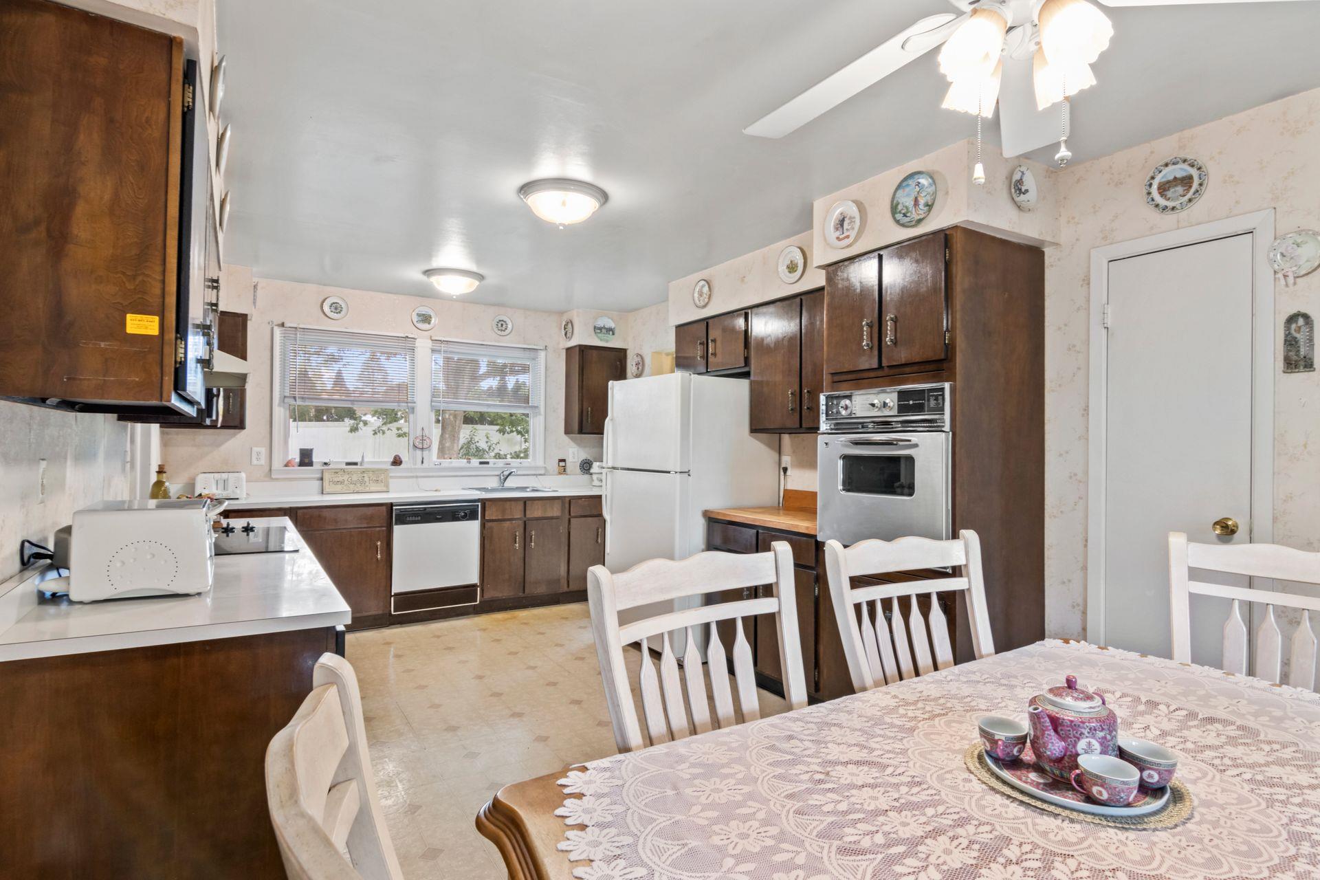 South Setauket, New York, 11720, United States, 3 Bedrooms Bedrooms, ,2 BathroomsBathrooms,Residential,For Sale,1865842