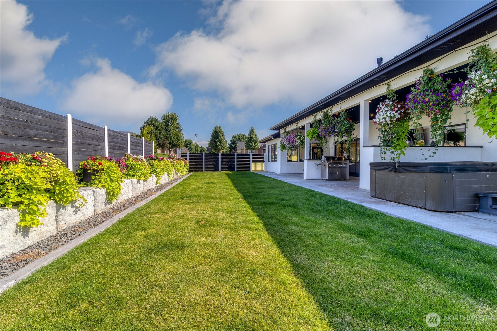 Walla Walla, Washington, 99362, United States, 4 Bedrooms Bedrooms, ,3 BathroomsBathrooms,Residential,For Sale,1905959