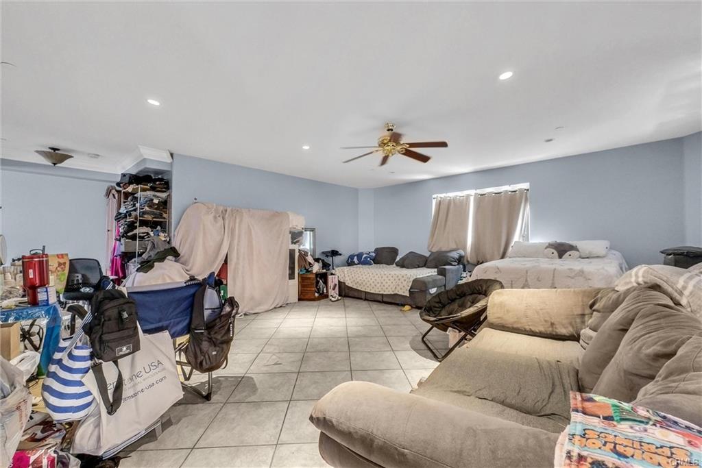 Fontana, California, 92335, United States, 4 Bedrooms Bedrooms, ,3 BathroomsBathrooms,Residential,For Sale,1981339