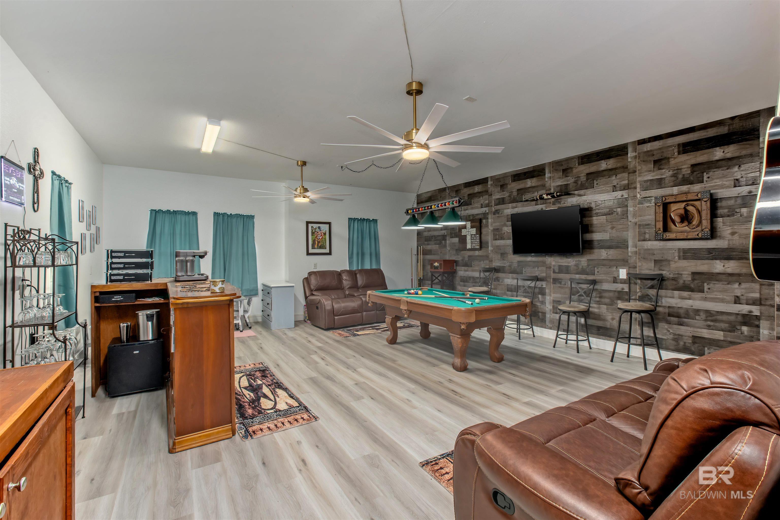 Gulf Shores, Alabama, 36542, United States, 4 Bedrooms Bedrooms, ,3 BathroomsBathrooms,Residential,For Sale,1877388