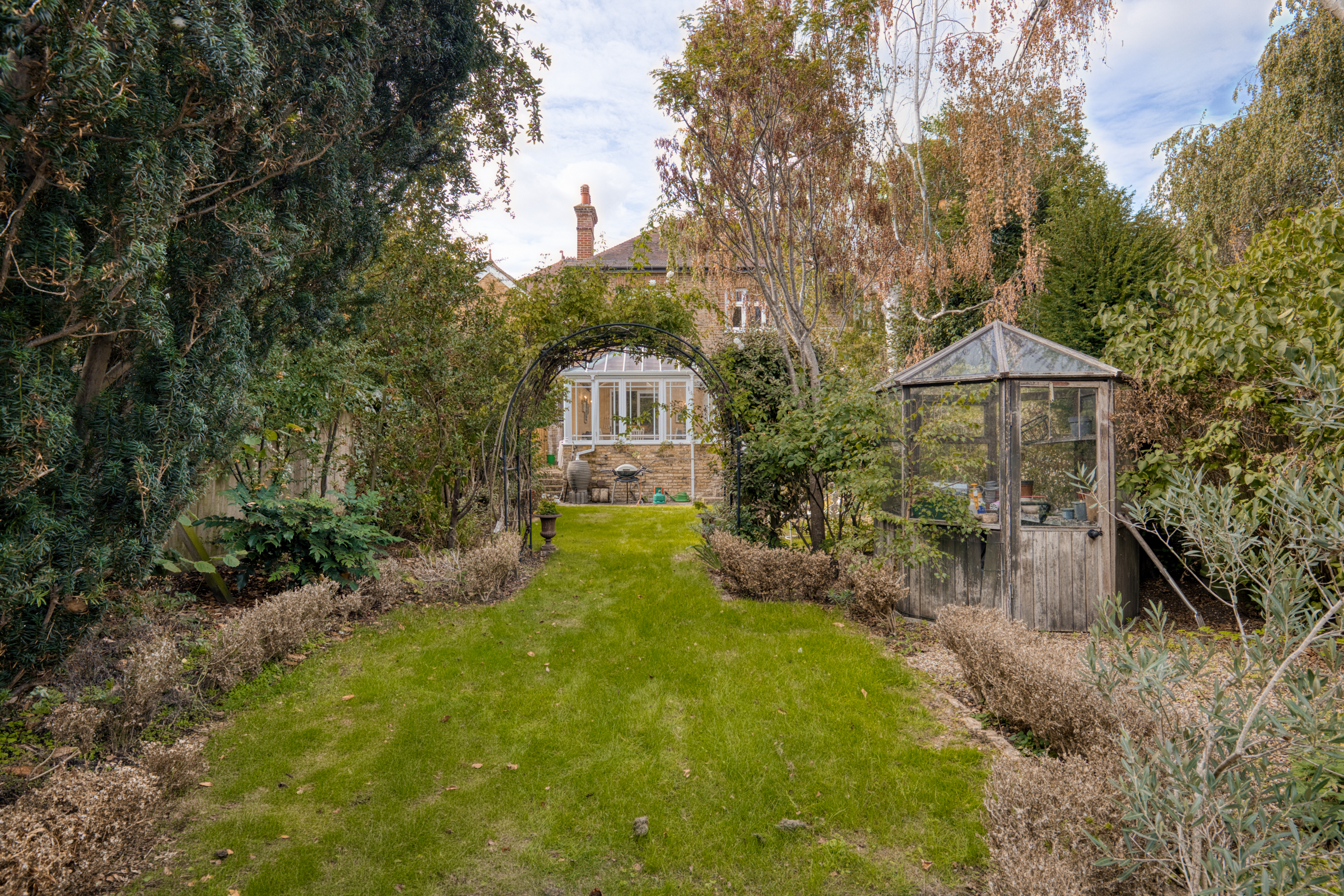  A Substantial Six-Bedroom House with a Coach House in Putney - 物件實景