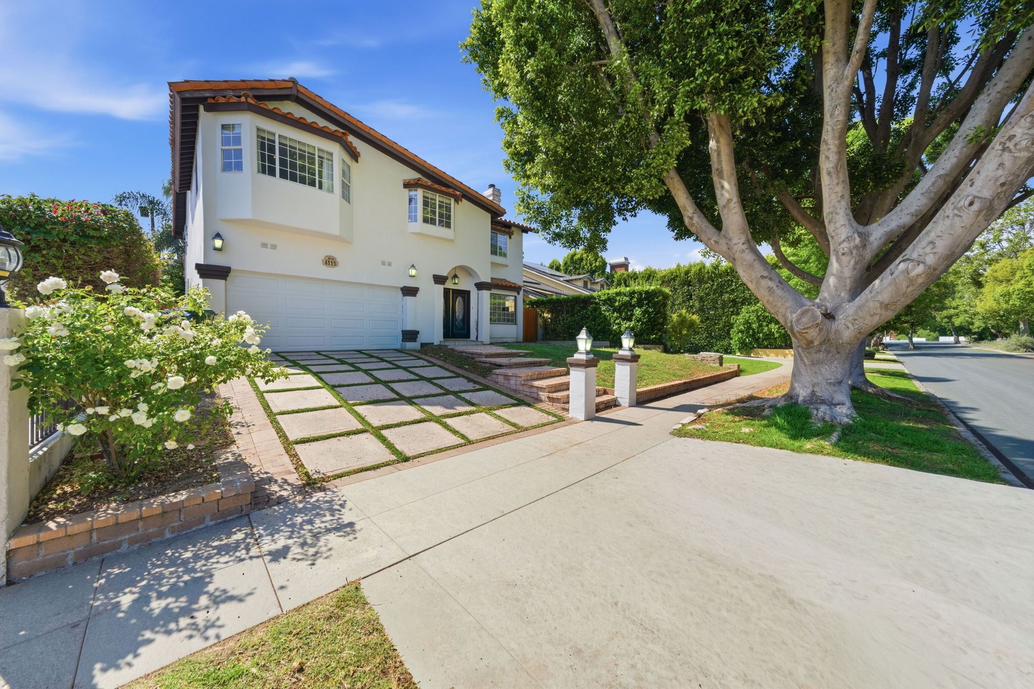  4115 Laurelgrove Ave - 物件實景