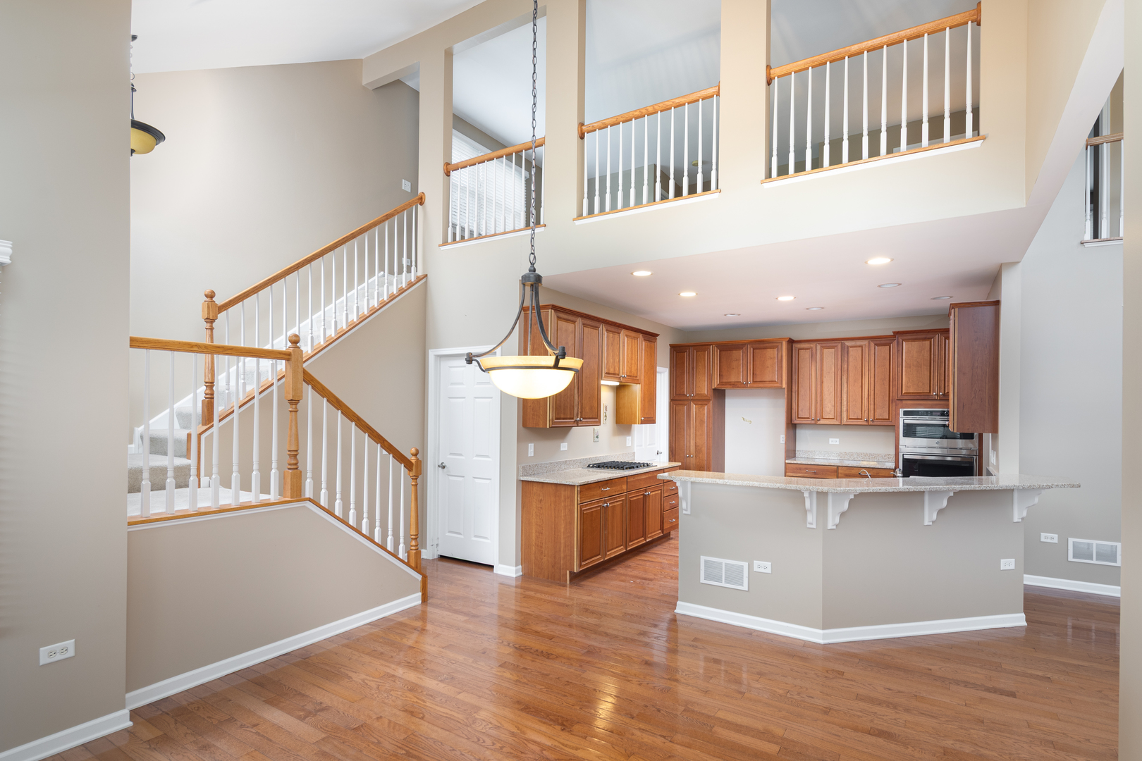 North Aurora, Illinois, 60542, United States, 3 Bedrooms Bedrooms, ,3 BathroomsBathrooms,Residential,For Sale,1969477