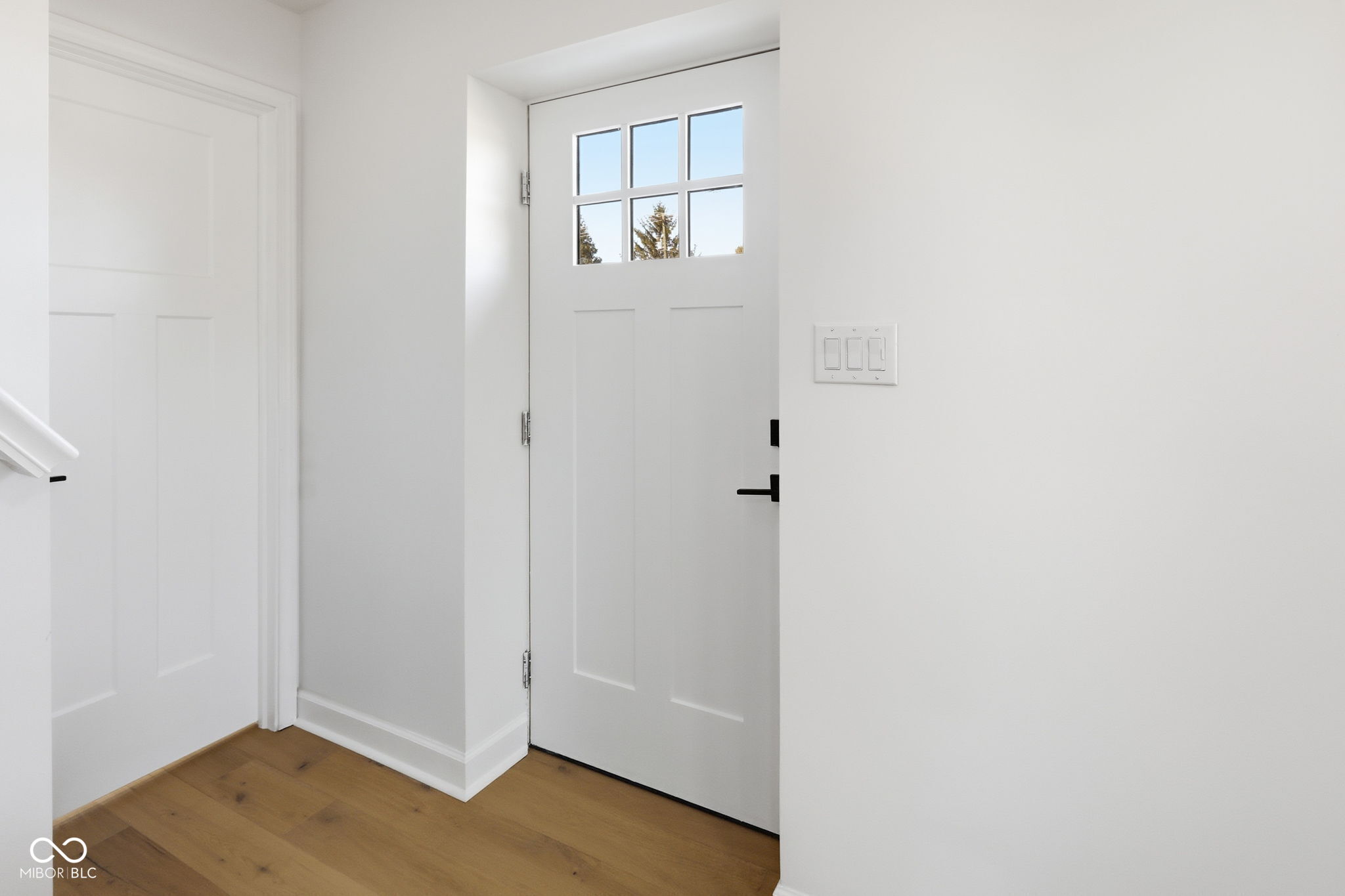 Carmel, Indiana, 46033, United States, 4 Bedrooms Bedrooms, ,3 BathroomsBathrooms,Residential,For Sale,1998022