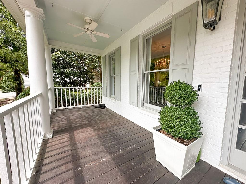 DALTON, Georgia, 30720, United States, 5 Bedrooms Bedrooms, ,5 BathroomsBathrooms,Residential,For Sale,1939642